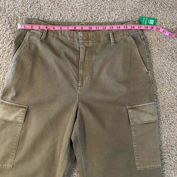 🌀NWT women’s petite loose cargos - Picture 8 of 11